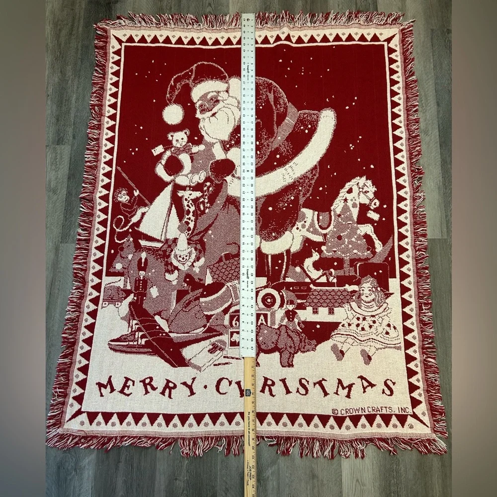 CROWN CRAFT Merry Christmas Santa Throw Blanket Vintage Fringed Red Ivory‎ 46x58